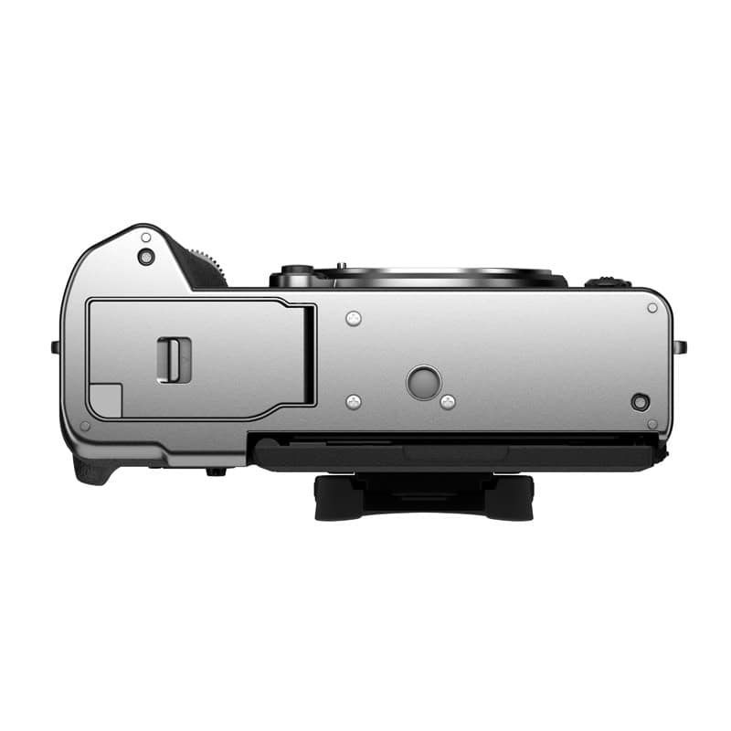 Fujifilm X-T5 Gehäuse in Silber, seitliche Ansicht.